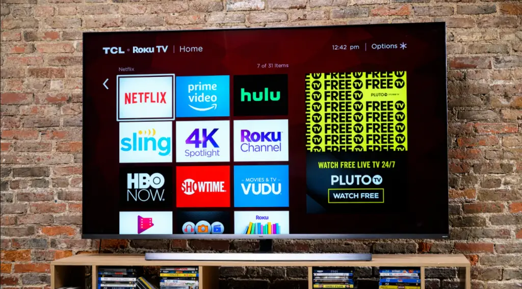 How to turn on Roku TCL TV without a remote | Splaitor