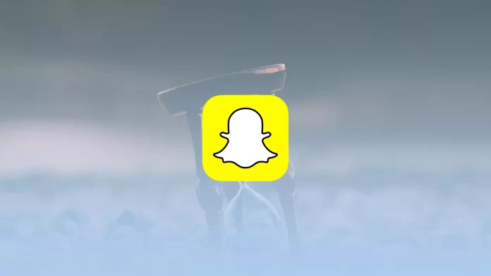 What does the hourglass mean on Snapchat