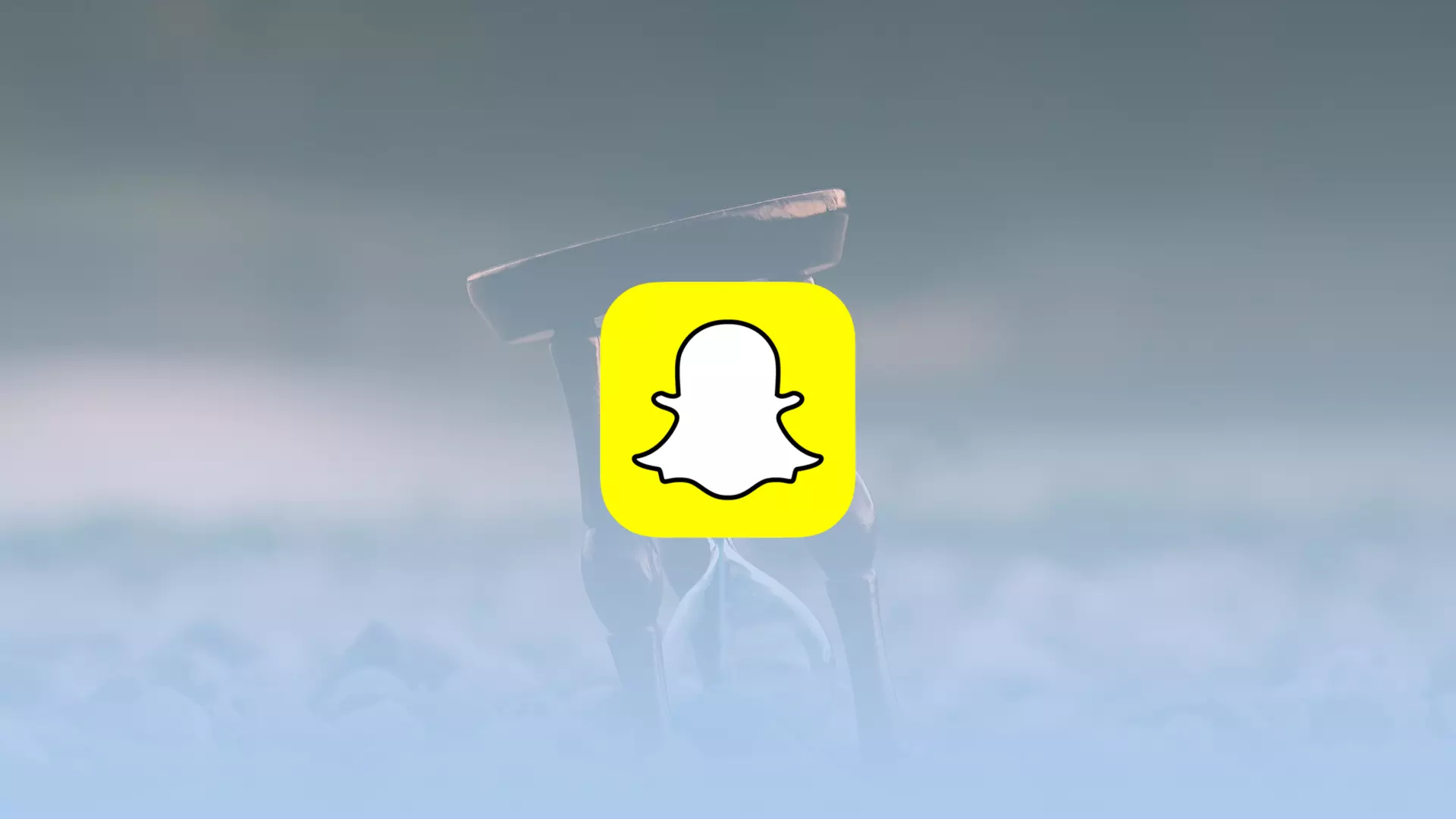 What does the hourglass mean on Snapchat