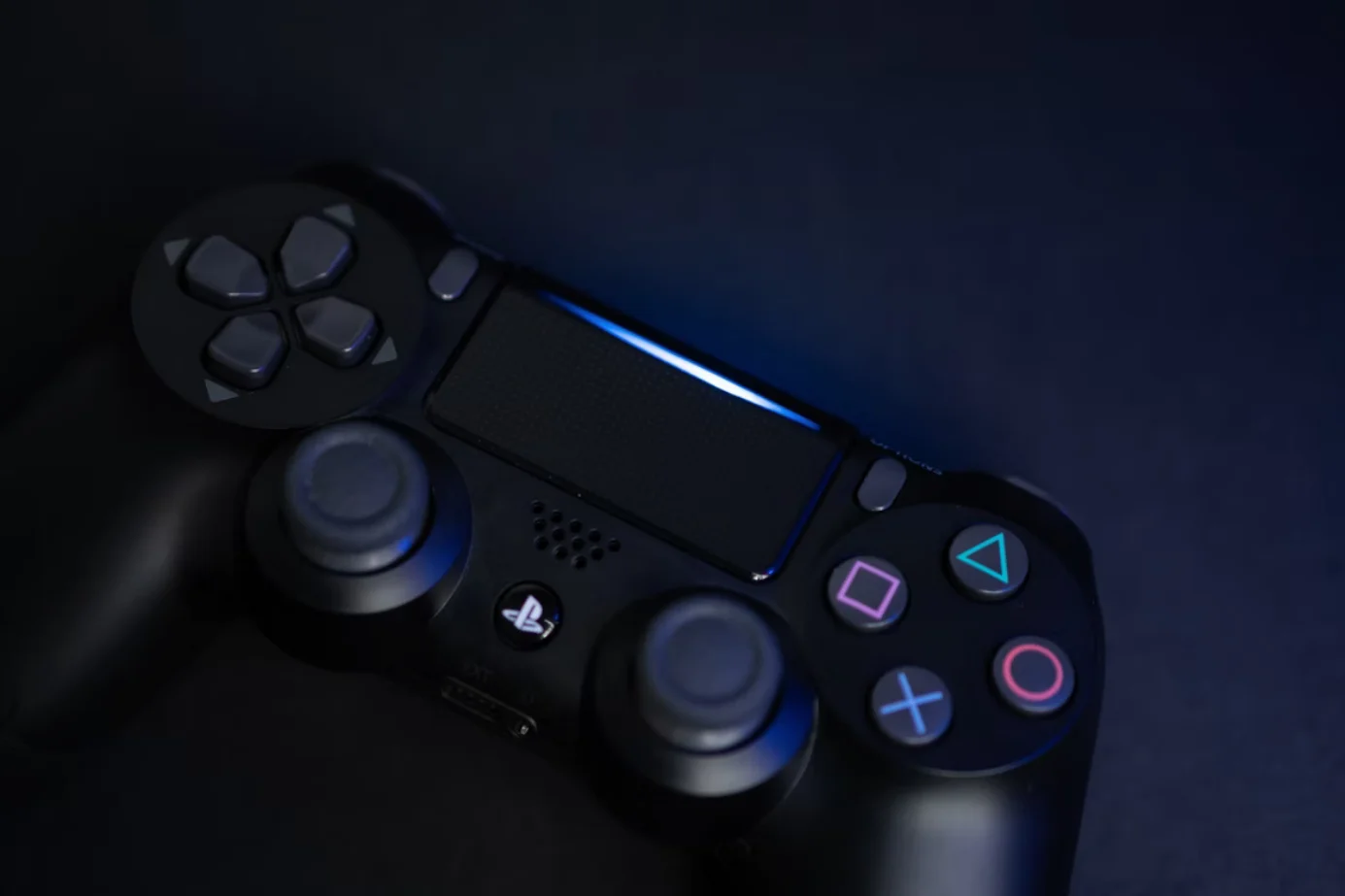 How to fix PS4 controller not charging