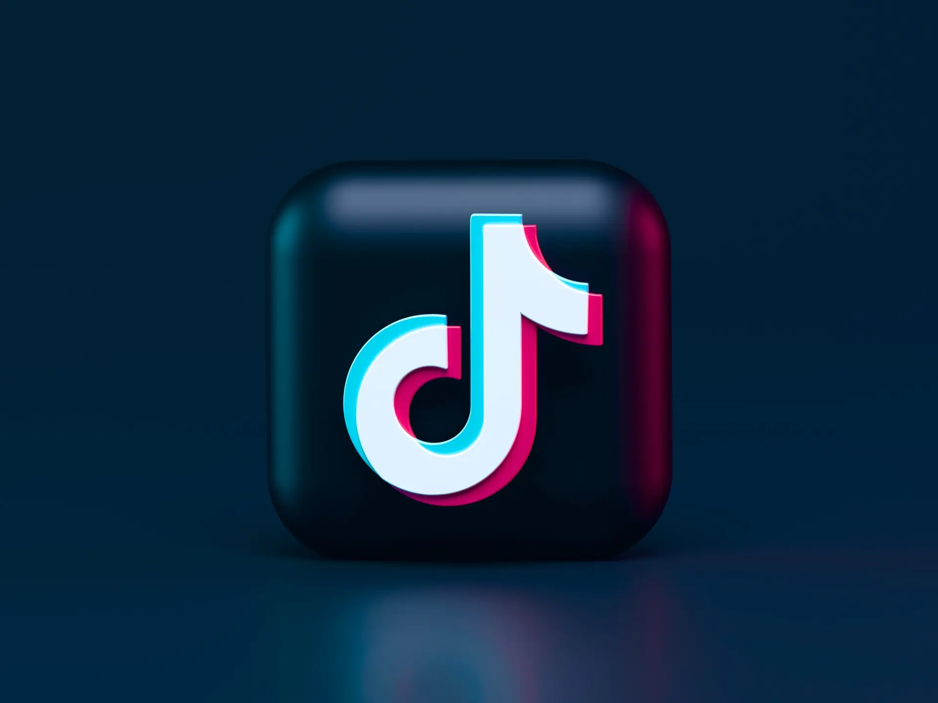 https://splaitor.com/wp-content/uploads/2022/06/How-to-calculate-TikTok-gift-points-to-money.webp